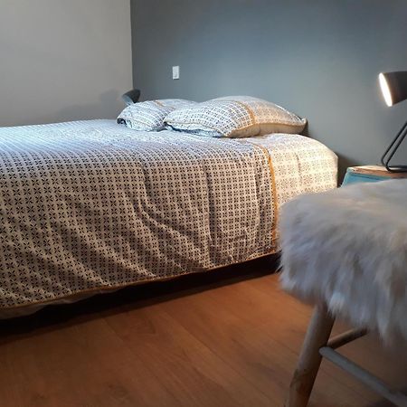 Chalet Du Doumet - Appart Luz Centre - Parking Et Garage Individuel Ferme - Draps Et Serviettes Inclus لوز سانت سوفير الغرفة الصورة