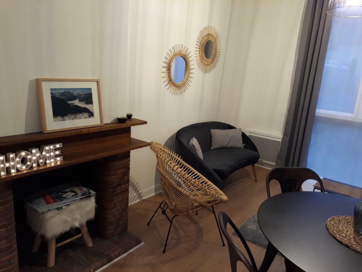 Chalet Du Doumet - Appart Luz Centre - Parking Et Garage Individuel Ferme - Draps Et Serviettes Inclus لوز سانت سوفير المظهر الخارجي الصورة